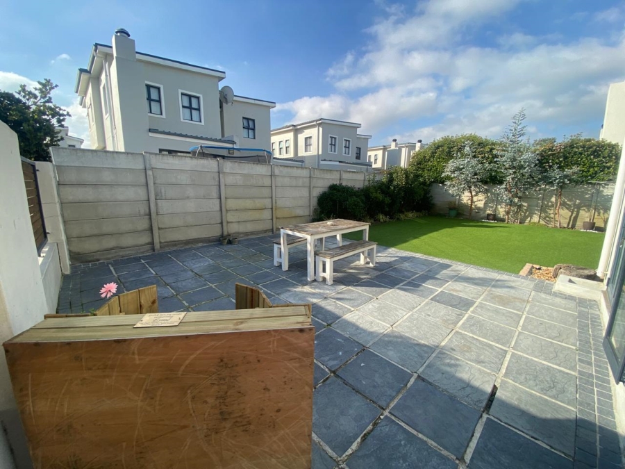 To Let 3 Bedroom Property for Rent in Brackenfell Central Western Cape